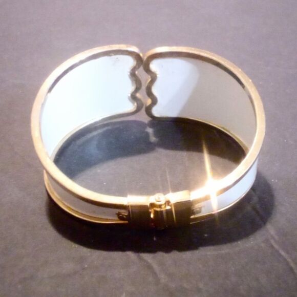 Vintage Gold and White Clamper Cuff Bracelet * - Picture 3 of 4